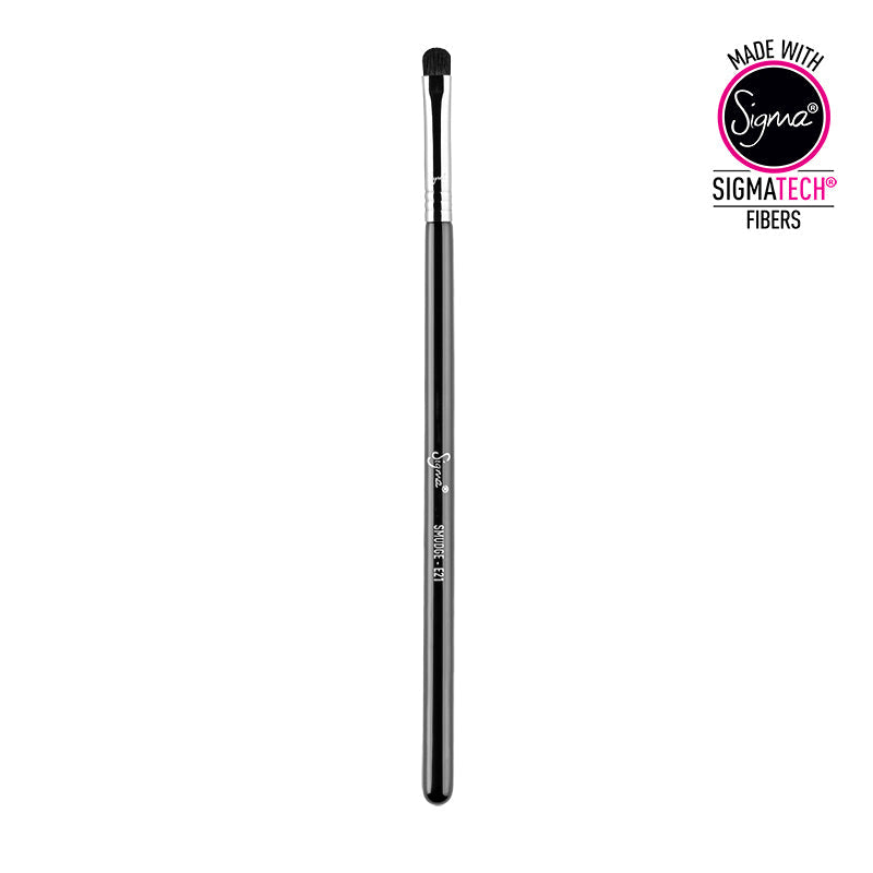SIGMA BEAUTY | E21 Smudge Brush